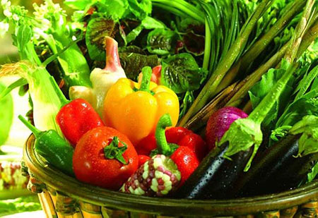如何减少蔬菜水果上的农药残留危害？