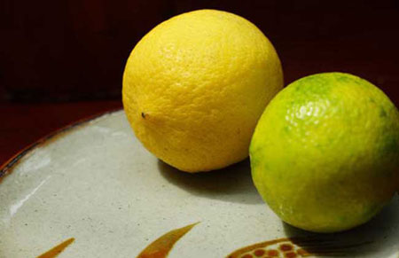 柠檬水的功效和作用有哪些？柠檬水的正确泡法